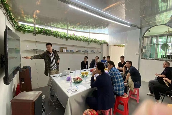 防火墙和路由器之间的存在哪些关联？