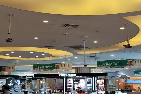大型超市的监控摄像头安装在哪些区域？施工方案如何设计？